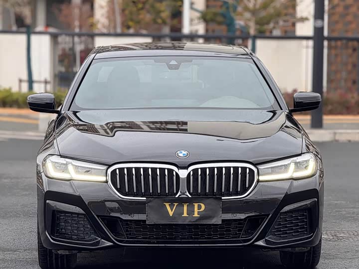 Фото 2 - BMW 5 Series