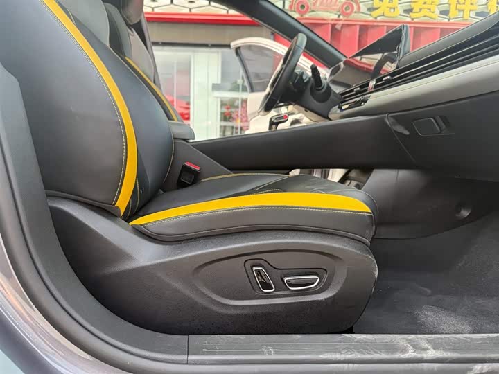 Фото 7 - GAC Trumpchi Empow R