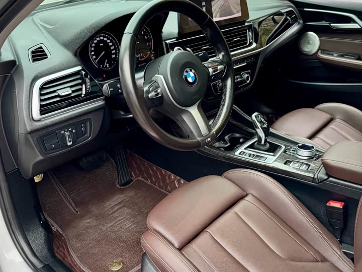 Фото 4 - BMW 1 Series