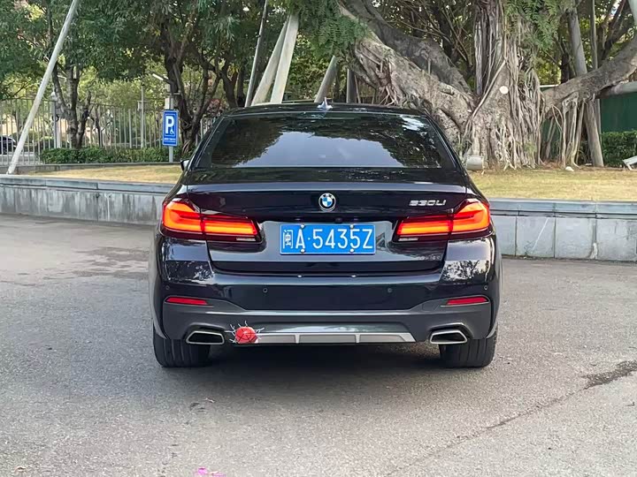 Фото 8 - BMW 5 Series