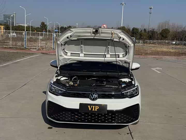 Фото 4 - Volkswagen Lavida