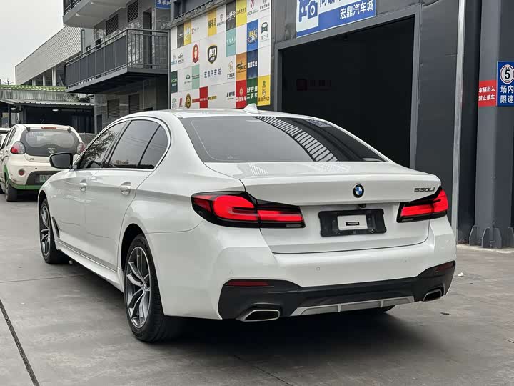 Фото 4 - BMW 5 Series