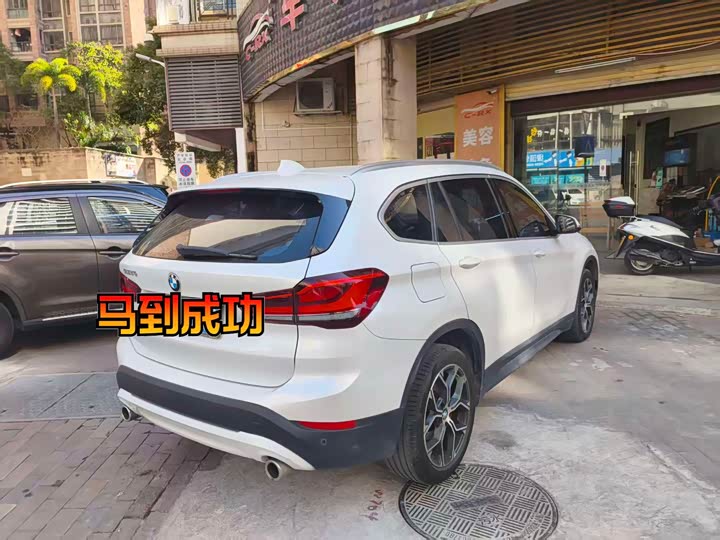 Фото 6 - BMW X1