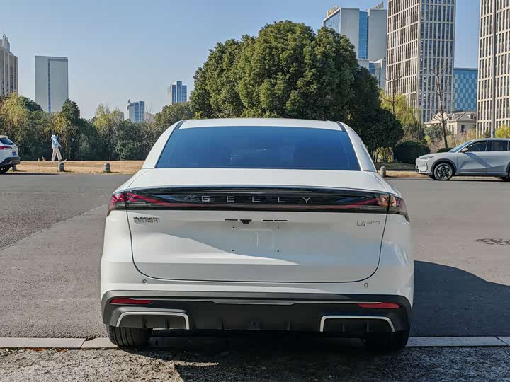 Фото 5 - Geely Galaxy L6