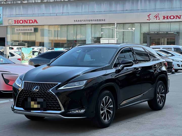 Фото 3 - Lexus RX