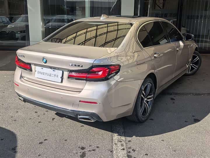 Фото 5 - BMW 5 Series