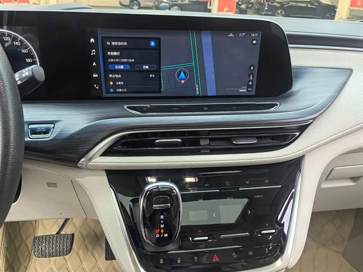 Фото 8 - Buick GL8 ES