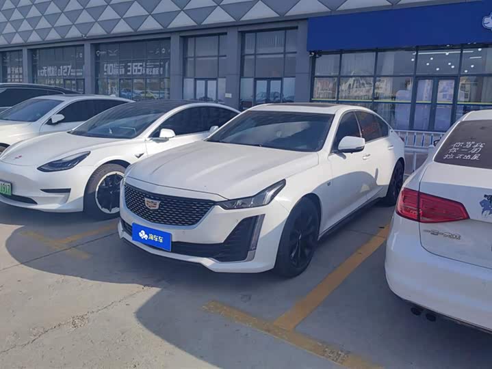 Фото 1 - Cadillac CT5