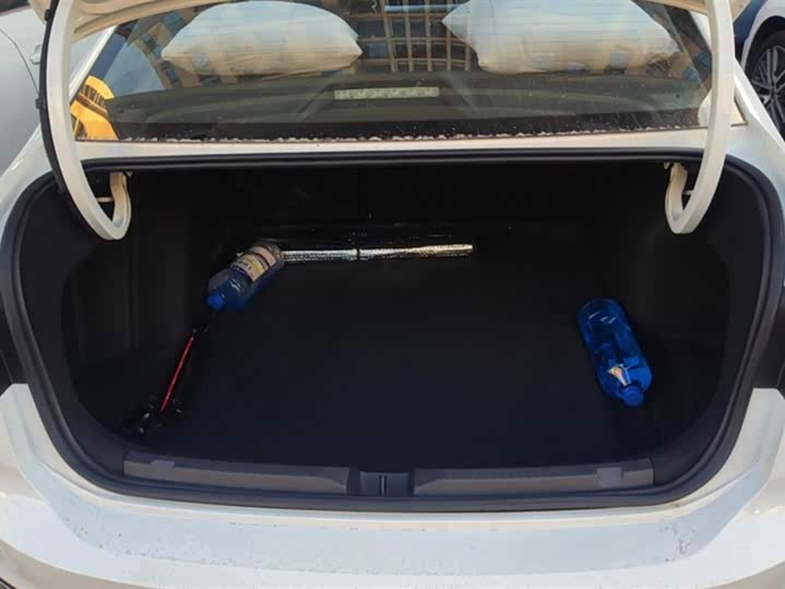 Фото 4 - Volkswagen Lavida