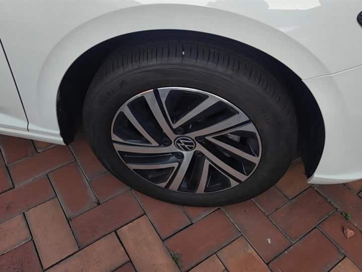 Фото 6 - Volkswagen Lavida