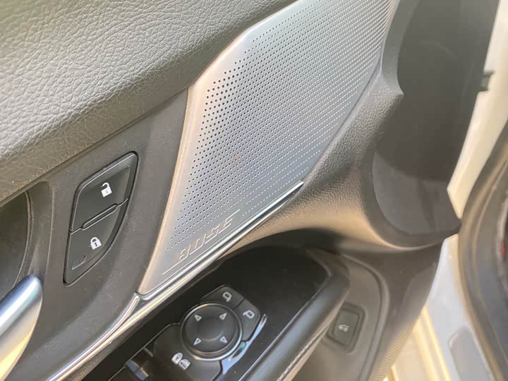 Фото 9 - Cadillac CT4