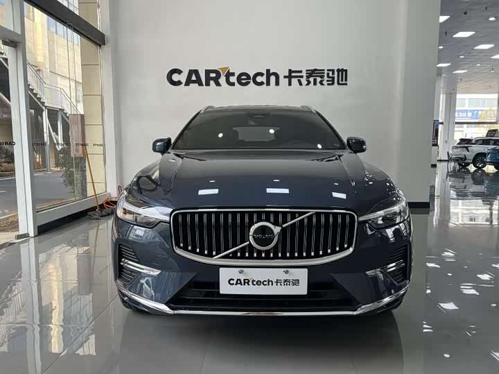 Фото 2 - Volvo XC60