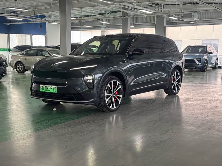 Фото 1 - Nio ES8