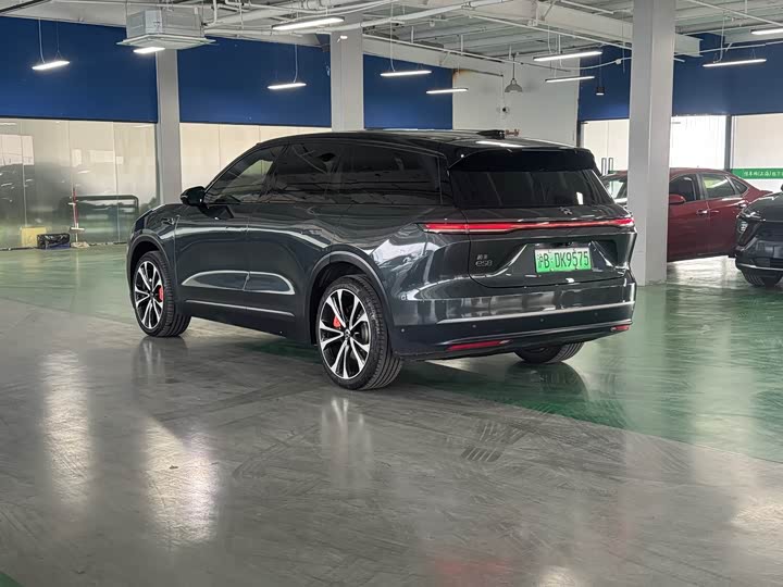 Фото 4 - Nio ES8