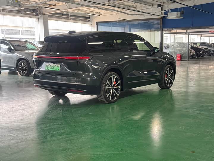 Фото 5 - Nio ES8