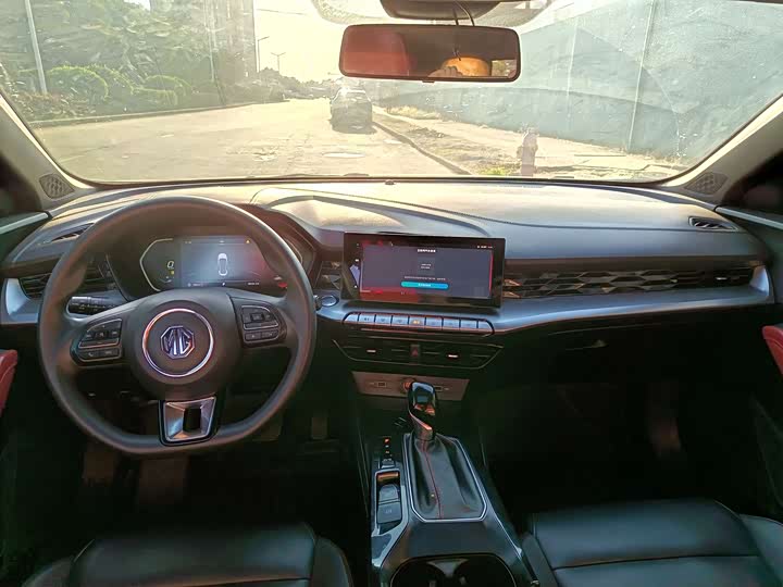 Фото 9 - MG Motor 5