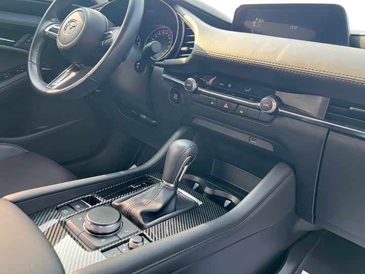 Фото 9 - Mazda 3 (Axela)