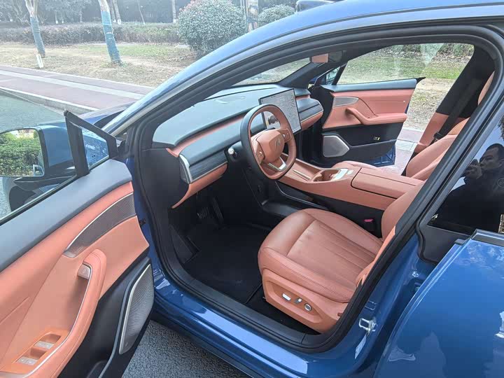 Фото 9 - Nio Onvo L60