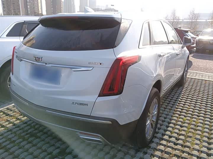 Фото 7 - Cadillac XT5