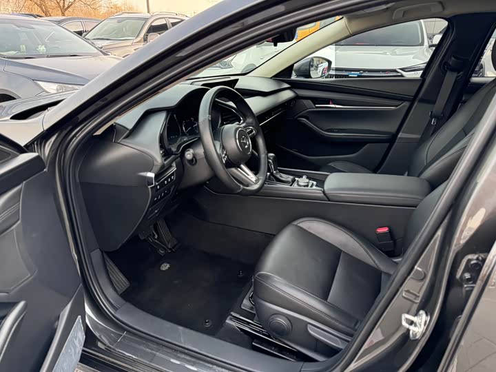 Фото 8 - Mazda 3 (Axela)