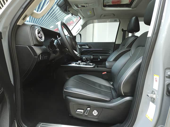 Фото 8 - Tank 300