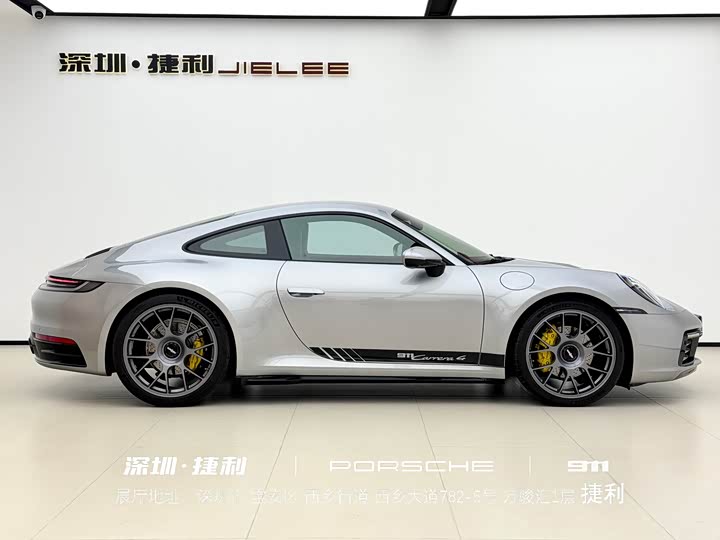 Фото 3 - Porsche 911