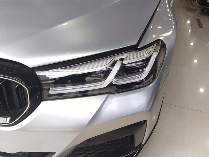 Фото 5 - BMW 5 Series Hybrid