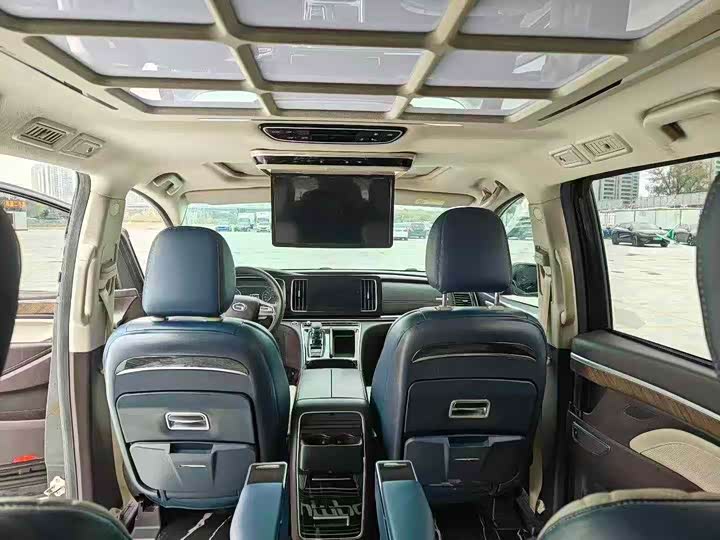 Фото 5 - GAC Trumpchi M8