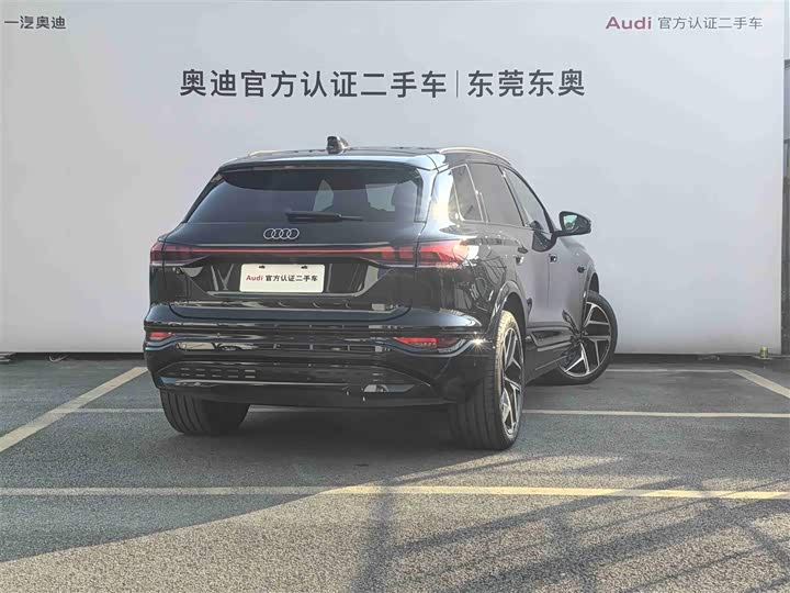 Фото 4 - Audi Q6L e-tron