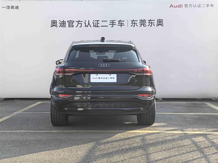Фото 5 - Audi Q6L e-tron