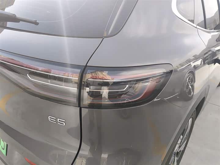 Фото 8 - Geely Galaxy E5