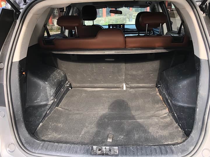 Фото 9 - Geely Vision X6