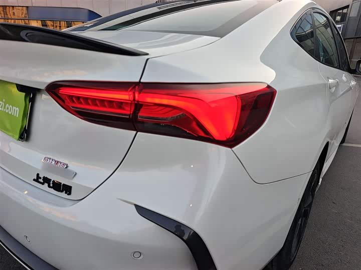 Фото 8 - Buick Verano