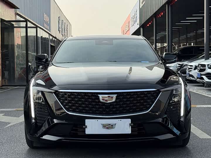 Фото 2 - Cadillac CT5