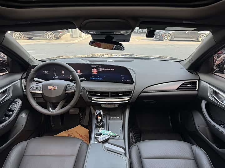 Фото 6 - Cadillac CT5