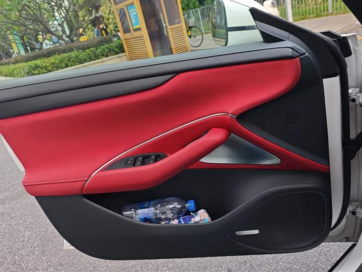 Фото 7 - Xiaomi SU7