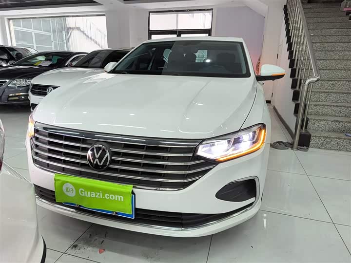 Фото 3 - Volkswagen Lavida