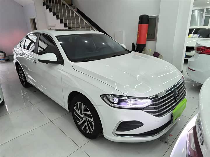 Фото 4 - Volkswagen Lavida