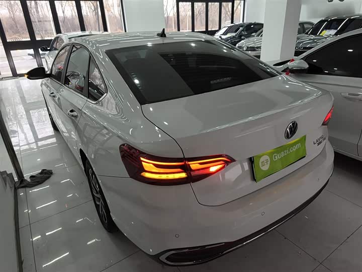 Фото 5 - Volkswagen Lavida