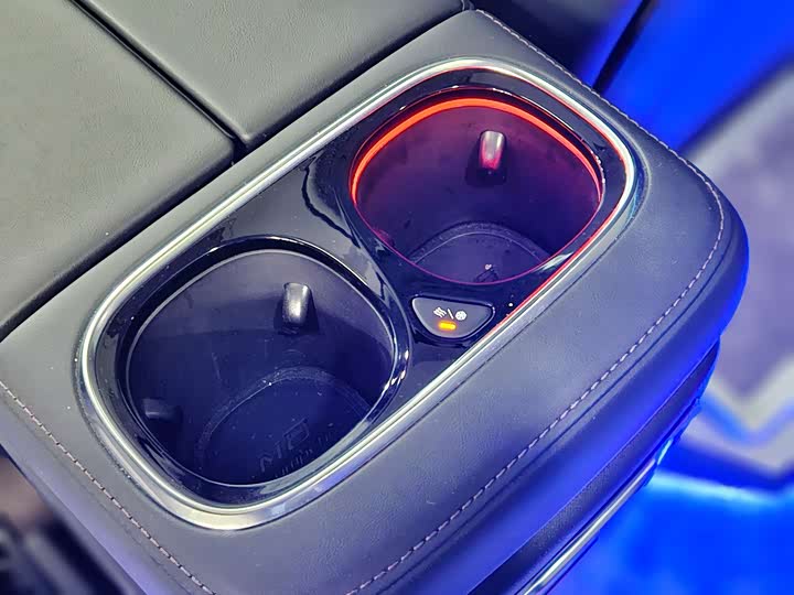 Фото 9 - GAC Trumpchi M8