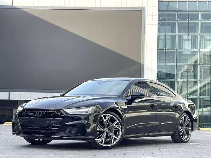 Фото 1 - Audi A7L