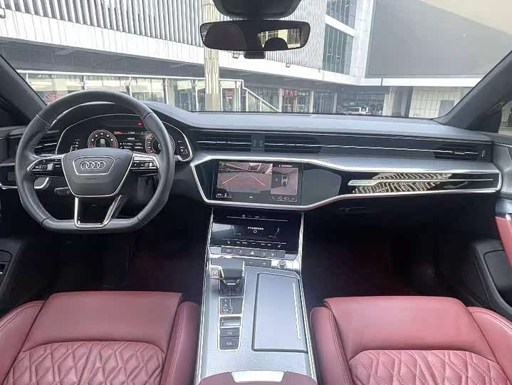 Фото 8 - Audi A7L