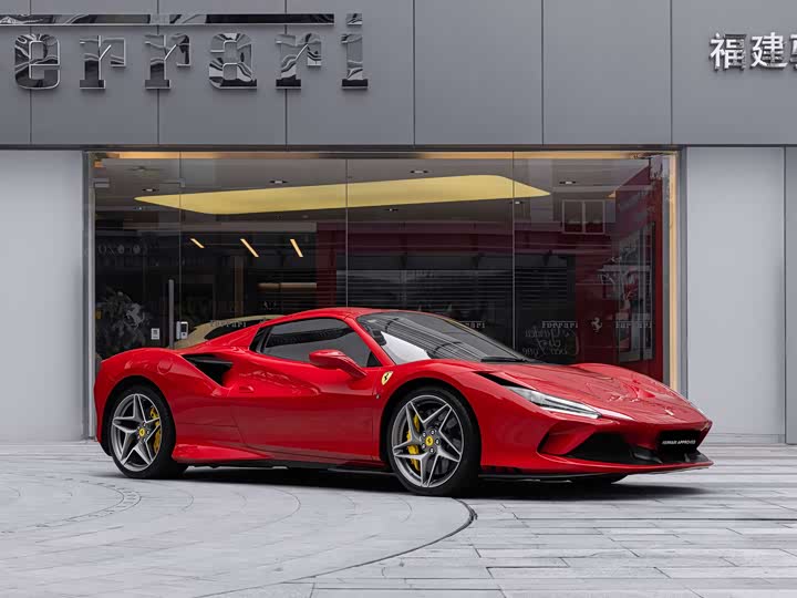 Фото 3 - Ferrari F8