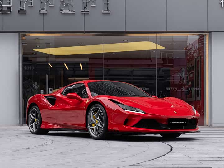 Фото 5 - Ferrari F8