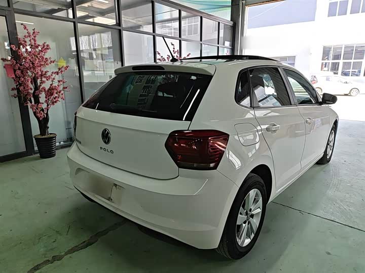 Фото 7 - Volkswagen Polo