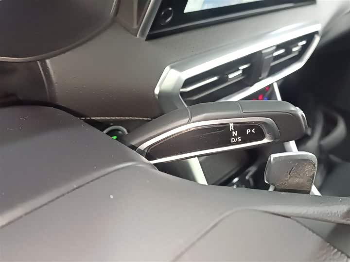 Фото 6 - Maxus G50