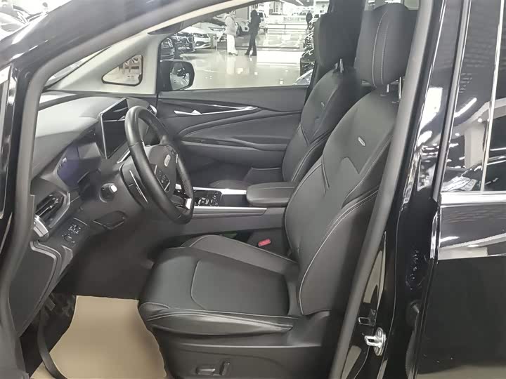 Фото 7 - Maxus G50