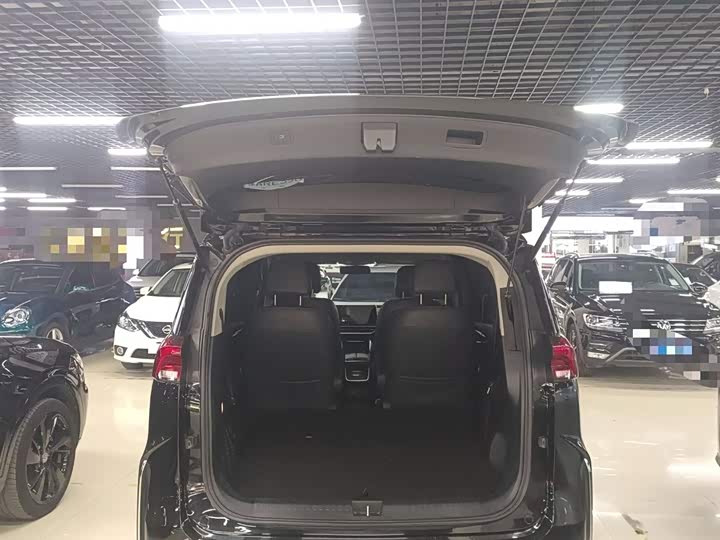 Фото 9 - Maxus G50