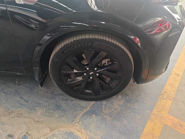 Фото 6 - LiXiang L8