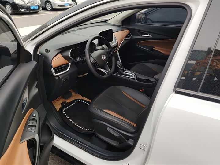 Фото 9 - Buick Encore